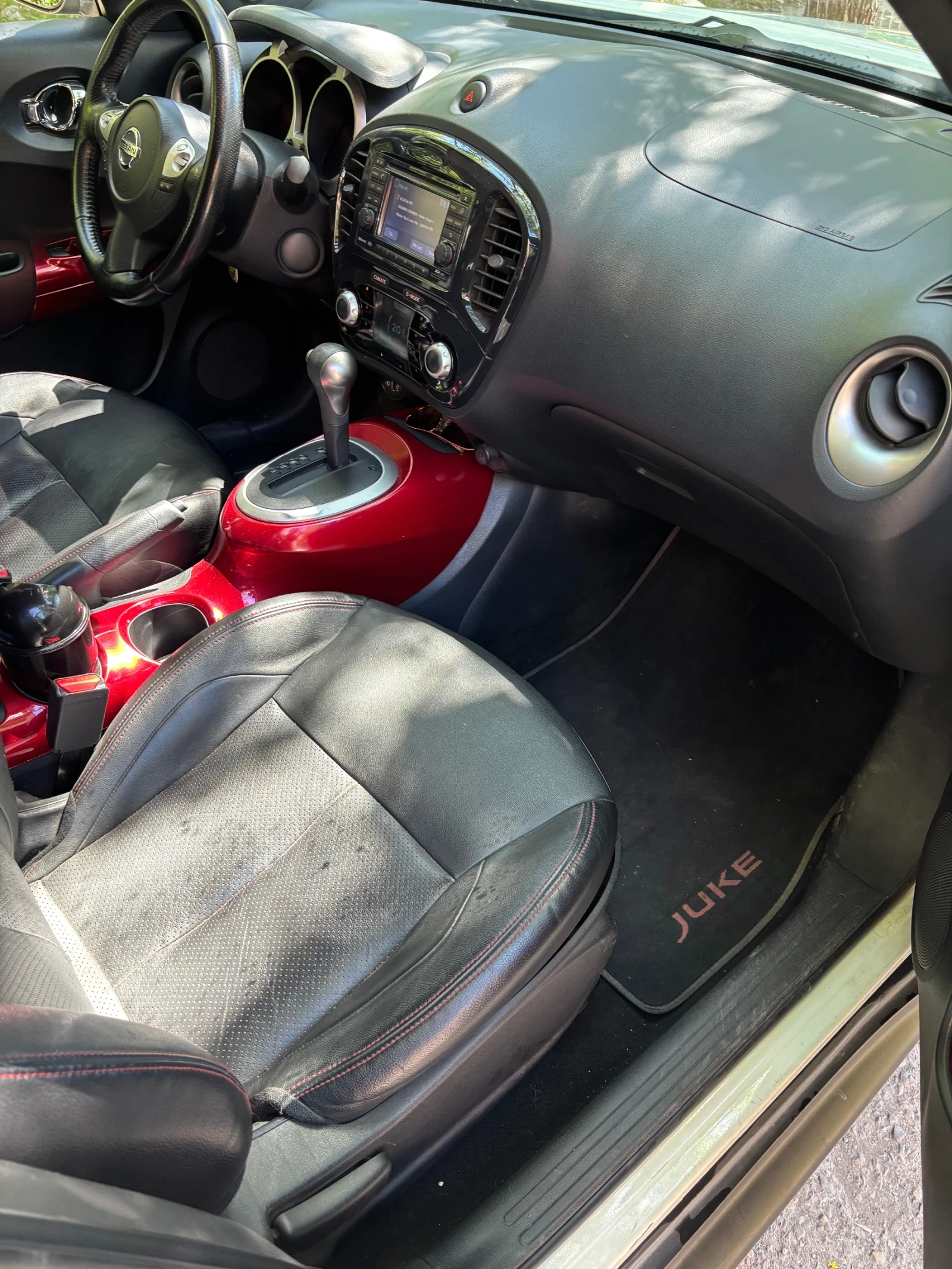 Nissan Juke 1.6, ТЕКНА, АВТОМАТИК, КОЖА, KEYLESS, NAVI, снимка 10 - Автомобили и джипове - 54902953