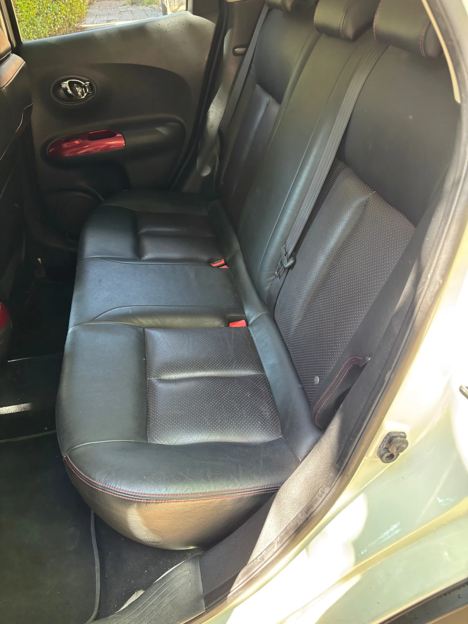 Nissan Juke 1.6, ТЕКНА, АВТОМАТИК, КОЖА, KEYLESS, NAVI, снимка 11 - Автомобили и джипове - 54902953