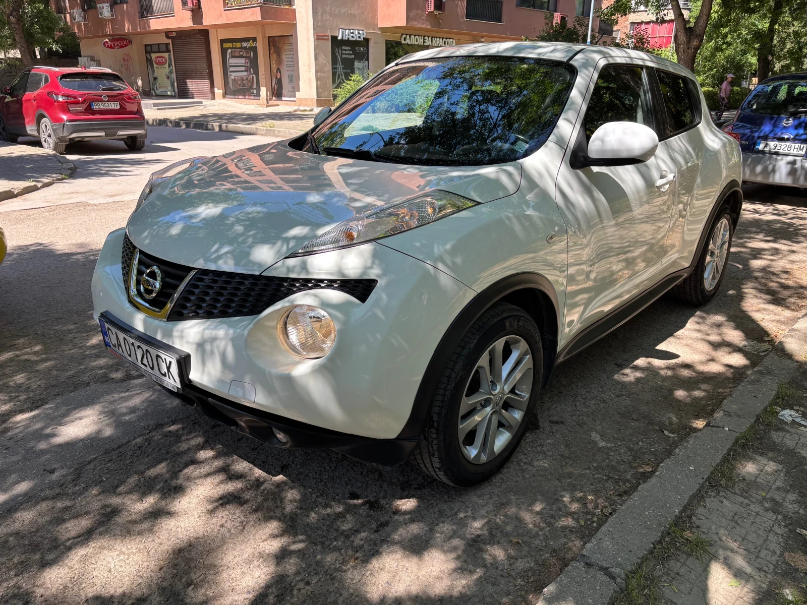 Nissan Juke 1.6, ТЕКНА, АВТОМАТИК, КОЖА, KEYLESS, NAVI, снимка 5 - Автомобили и джипове - 54902953