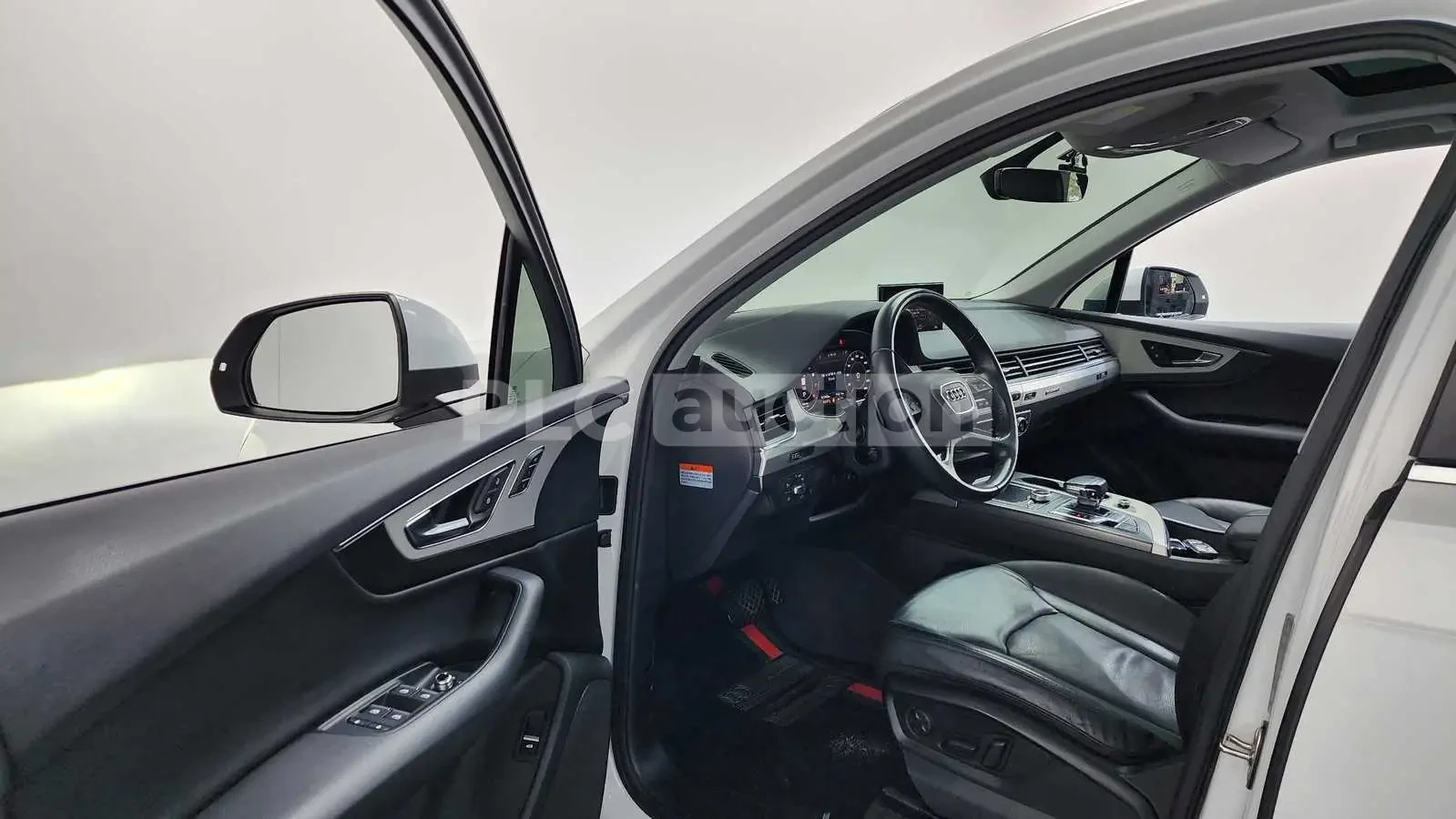 Audi Q7 PRESTIGE !ПЪЛНО ОБОРУДBАНЕ!360/PANO, снимка 8 - Автомобили и джипове - 55088420