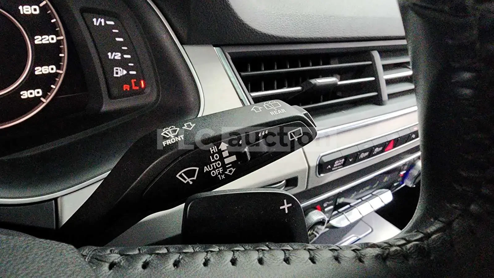 Audi Q7 PRESTIGE !ПЪЛНО ОБОРУДBАНЕ!360/PANO, снимка 14 - Автомобили и джипове - 55088420