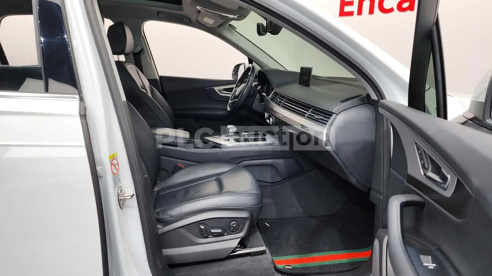 Audi Q7 PRESTIGE !ПЪЛНО ОБОРУДBАНЕ!360/PANO, снимка 9 - Автомобили и джипове - 55088420