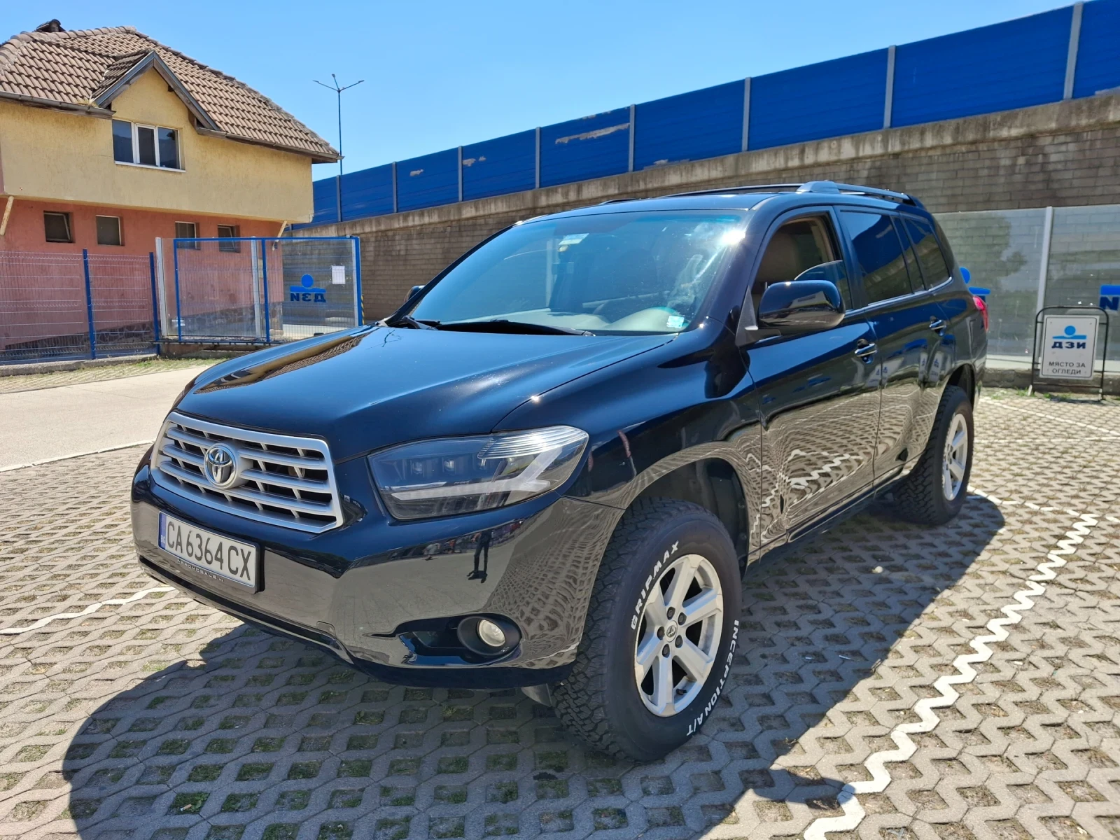 Toyota Highlander 3.5 чист бензин, снимка 14 - Автомобили и джипове - 55411837