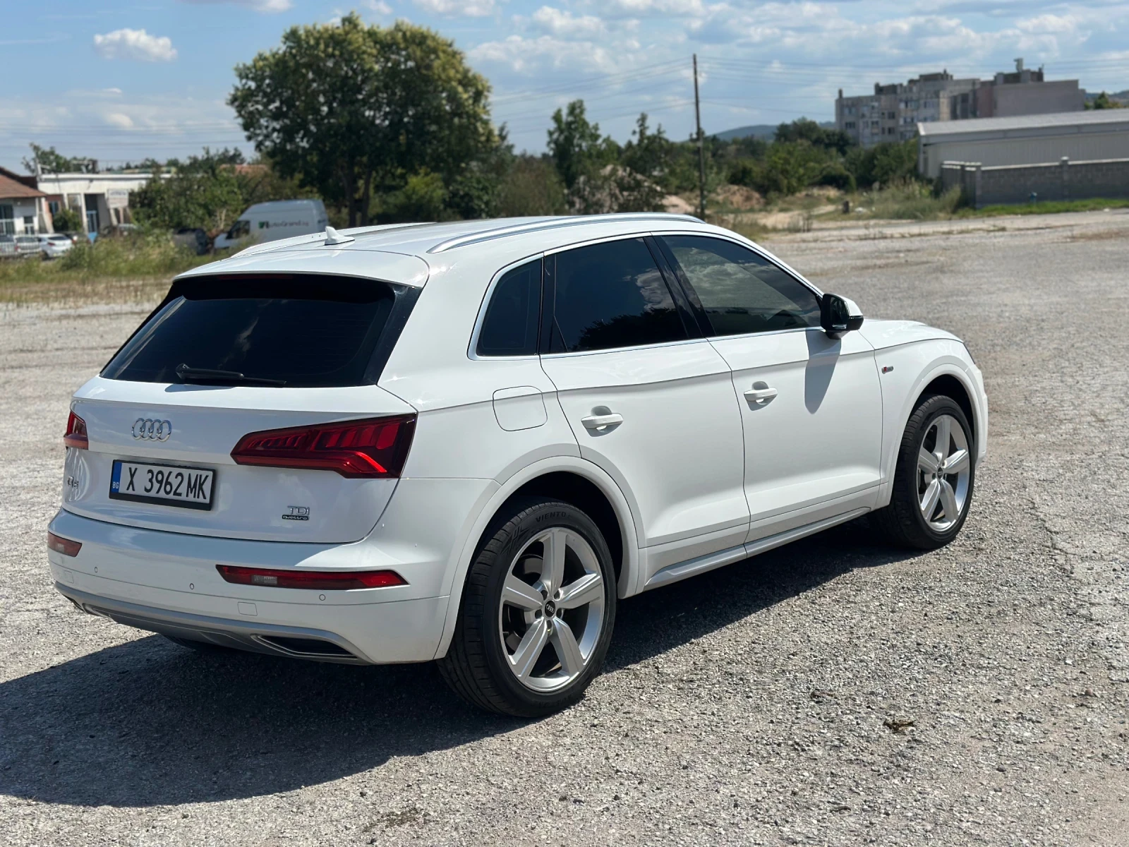 Audi Q5 2.0 ТДИ 190 конски сили, снимка 5 - Автомобили и джипове - 55676431