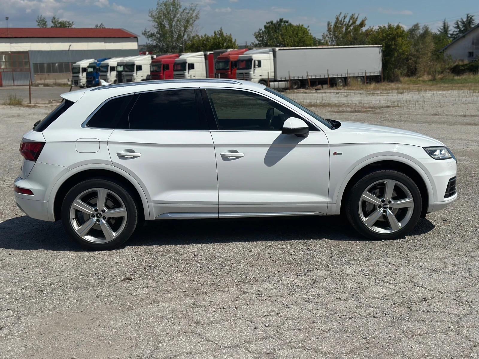 Audi Q5 2.0 ТДИ 190 конски сили, снимка 4 - Автомобили и джипове - 55676431