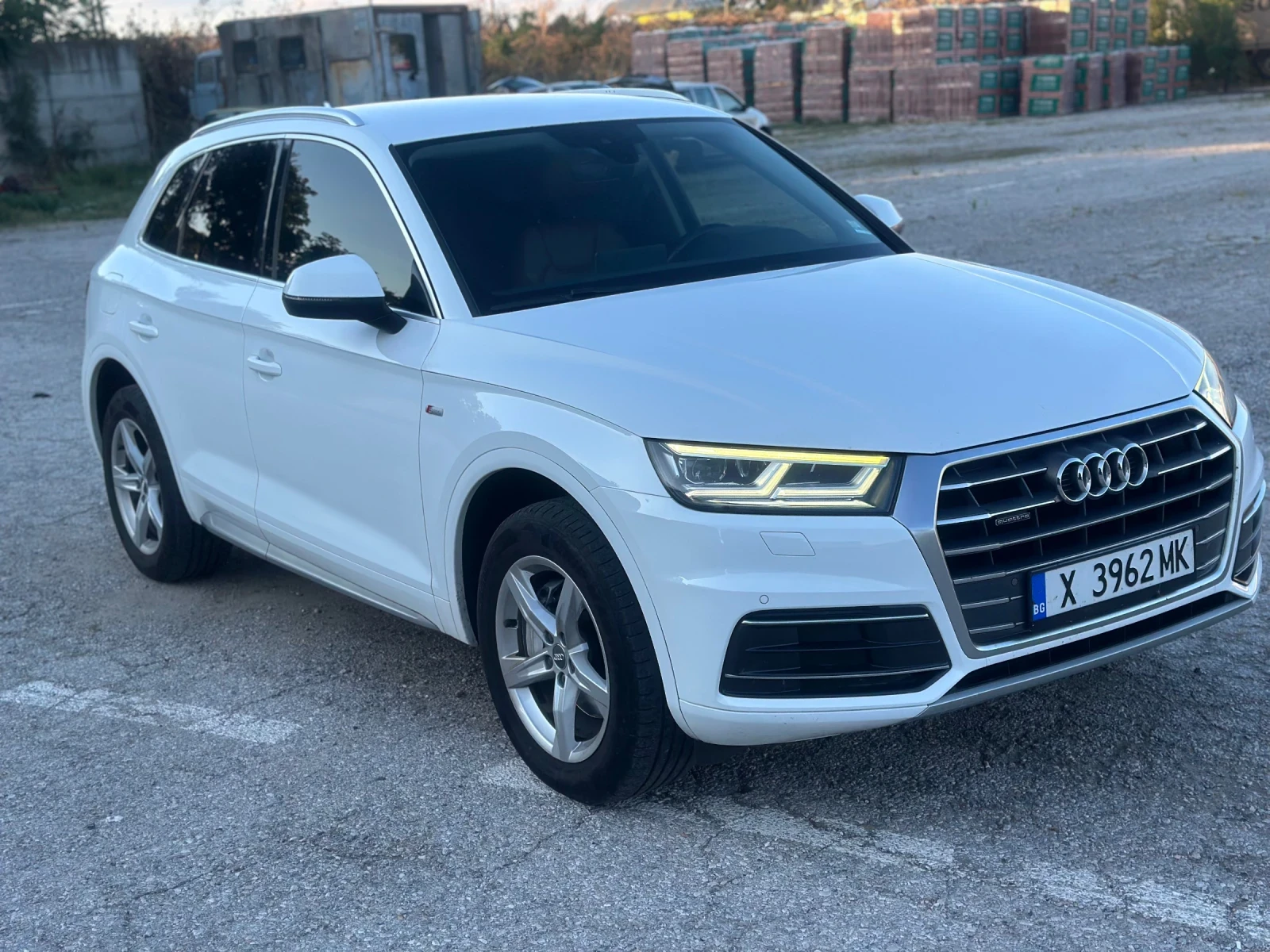 Audi Q5 2.0 ТДИ 190 конски сили, снимка 3 - Автомобили и джипове - 55416851