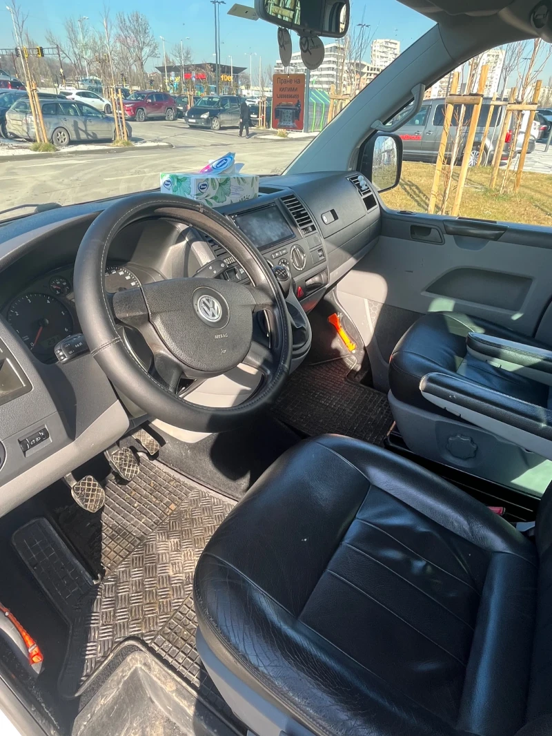 VW Transporter 2:5tdi 131к.с дълга база , снимка 13 - Бусове и автобуси - 48588190