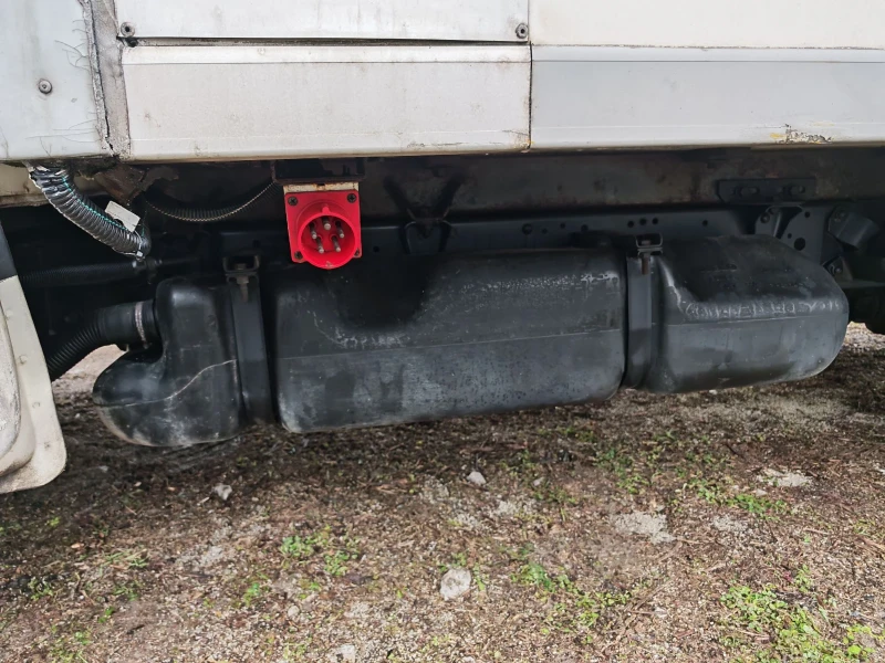 Iveco Daily 2.3hpi ХЛАДИЛНО , снимка 6 - Бусове и автобуси - 53292948