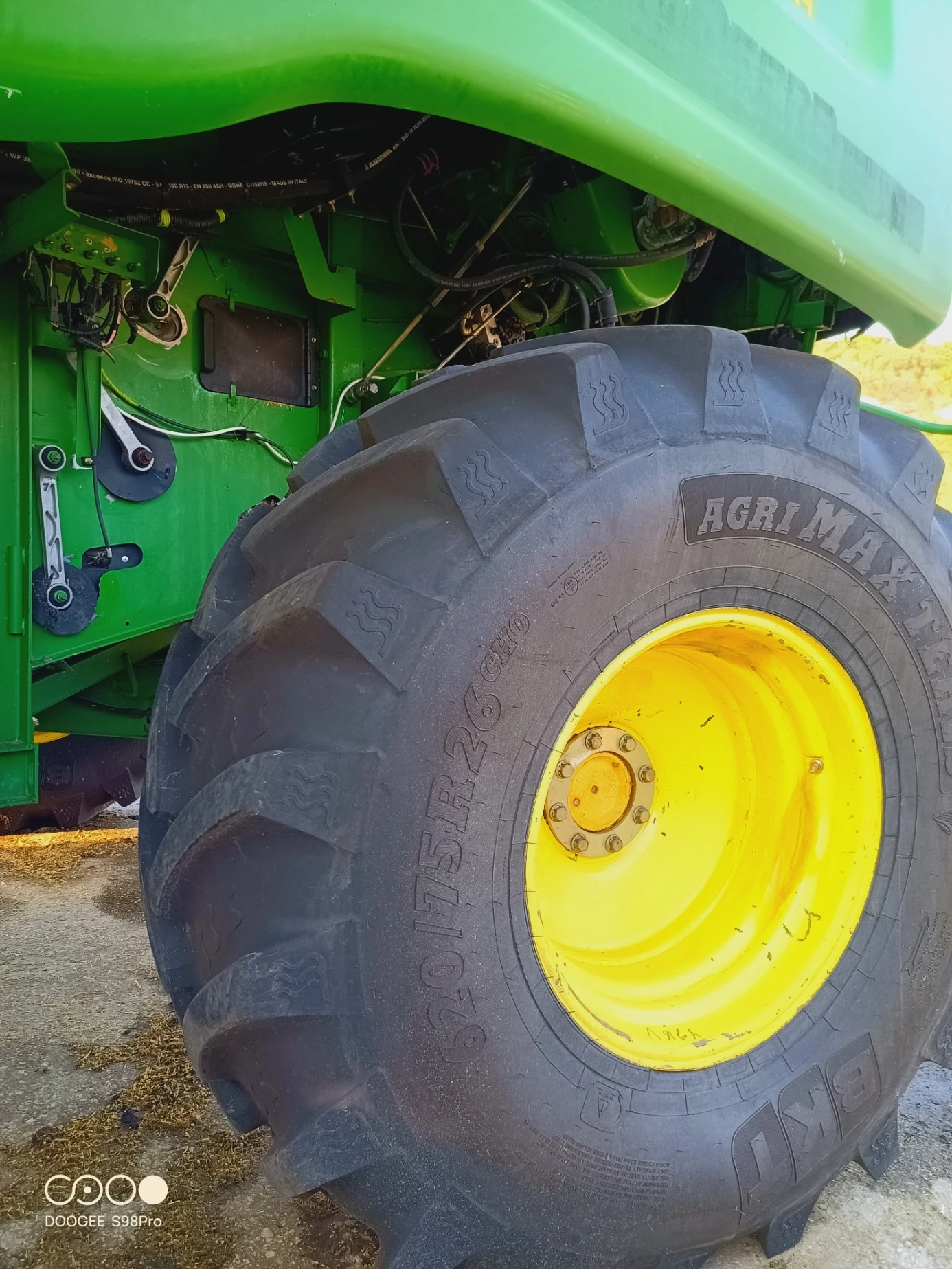 Комбайн John Deere 9880I STS - изображение 6