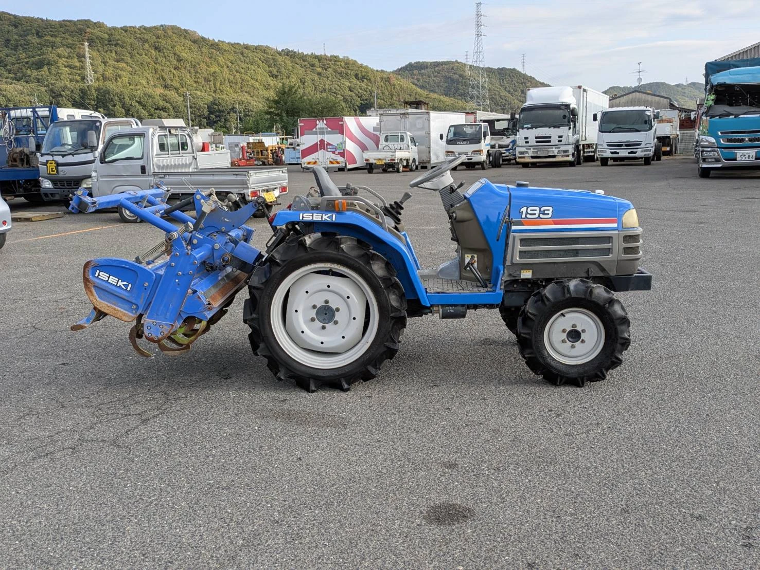Трактор ISEKI SIAL 193, снимка 3 - Селскостопанска техника - 54117631