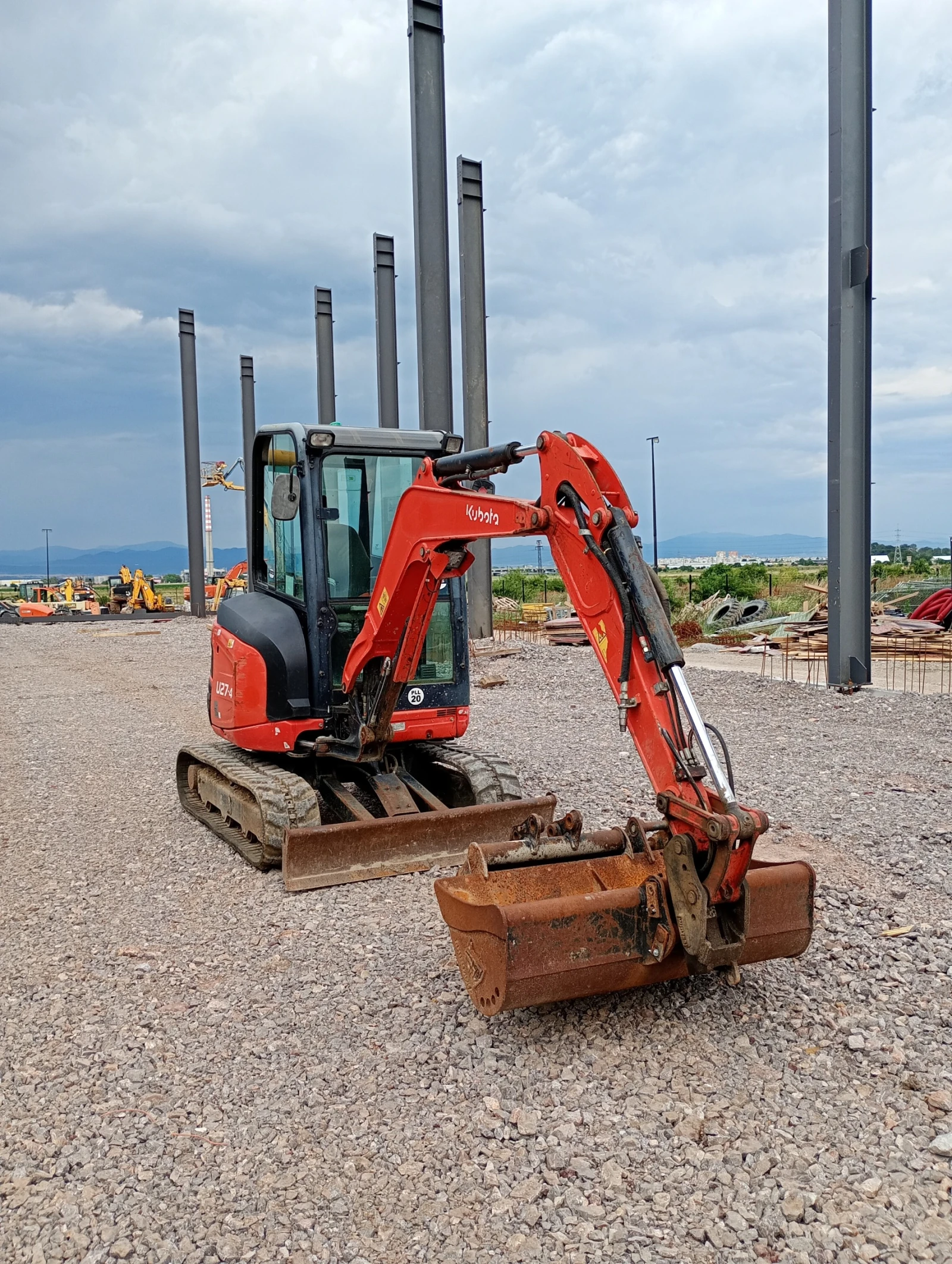 ����� Kubota U27-4 | Mobile.bg � ����������� 5