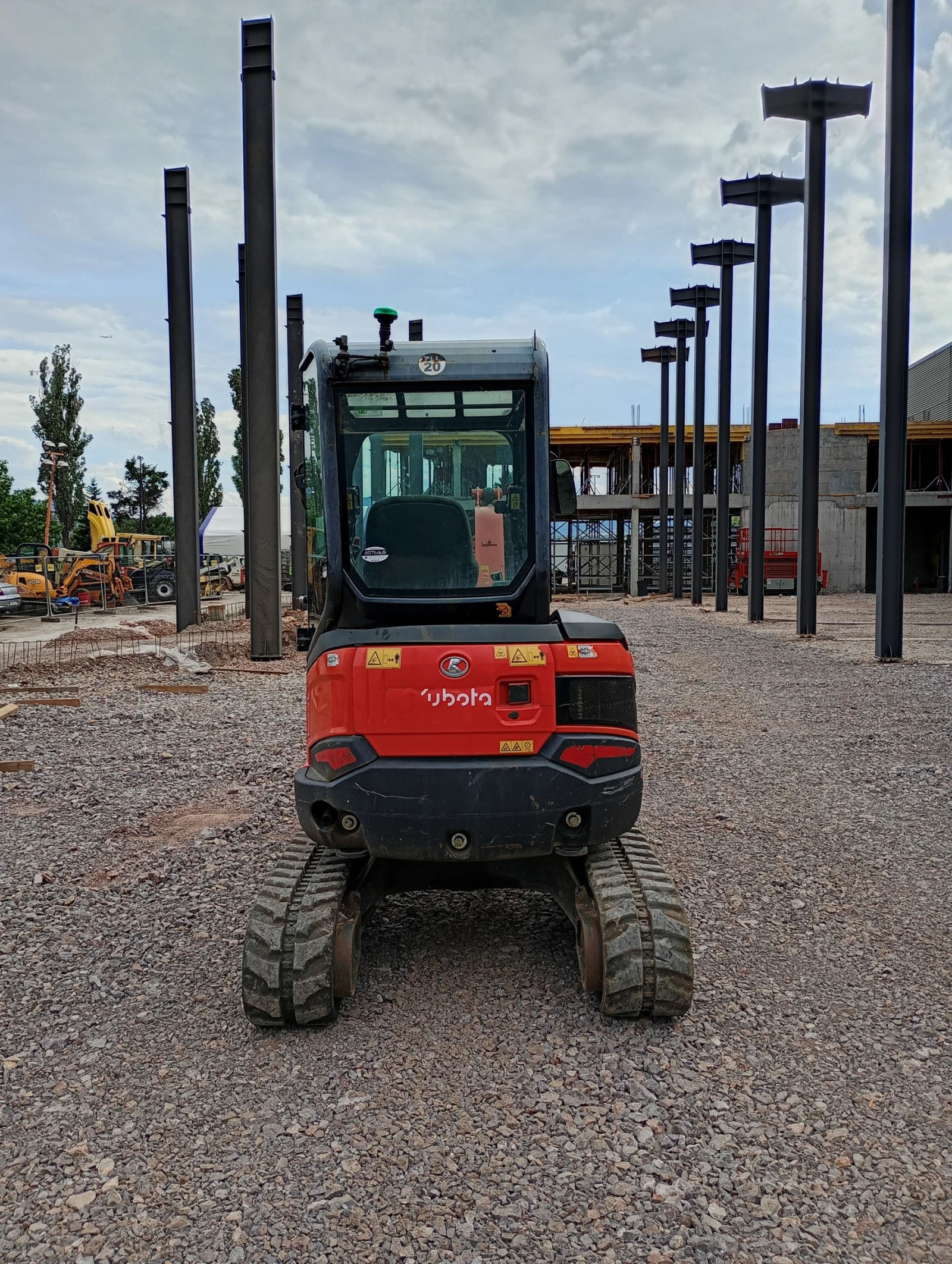 ����� Kubota U27-4 | Mobile.bg � ����������� 10