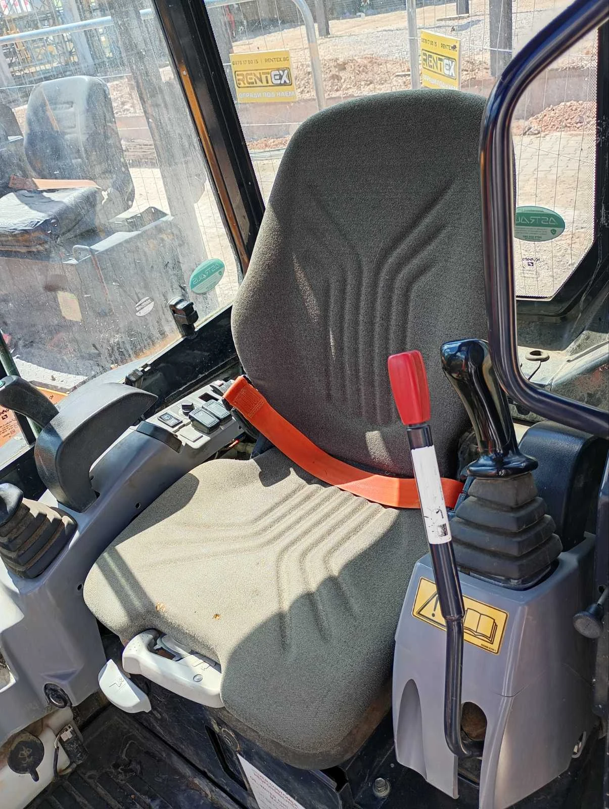 ����� Kubota U27-4 | Mobile.bg � ����������� 16