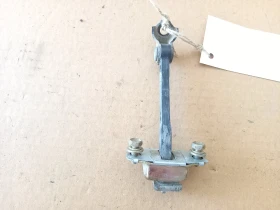 Панта врата ограничителна задна лява Тойота Ярис 4врати (к)