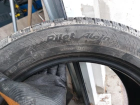 Гуми Зимни 235/50R18, снимка 5 - Гуми и джанти - 48830200