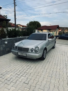 Mercedes-Benz E 250 2.5Turbodisel, снимка 1