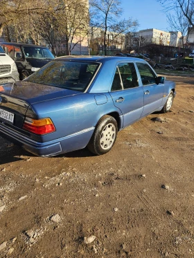 Mercedes-Benz 124, снимка 7