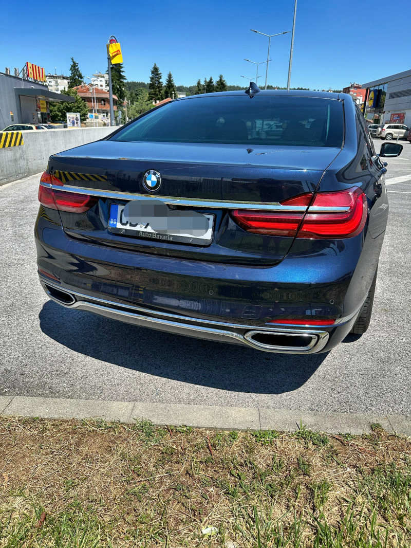 BMW 740 d xDrive* Head-up* TV* B&W* Soft-close* , снимка 2 - Автомобили и джипове - 46293410