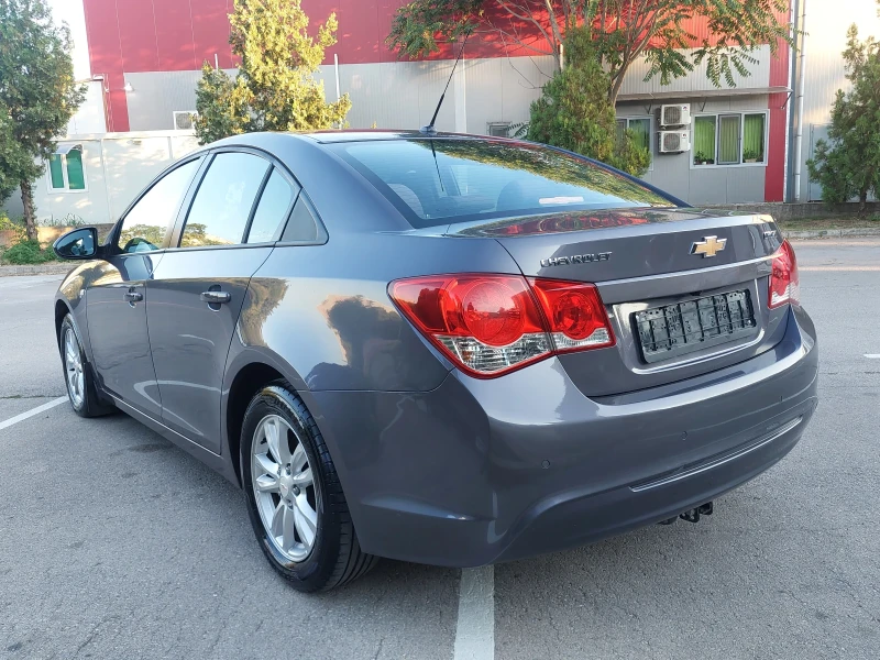 Chevrolet Cruze 1.7CDTI 130hp * КЛИМАТРОНИК * АВТОПИЛОТ * EURO 5 *, снимка 2 - Автомобили и джипове - 46907427