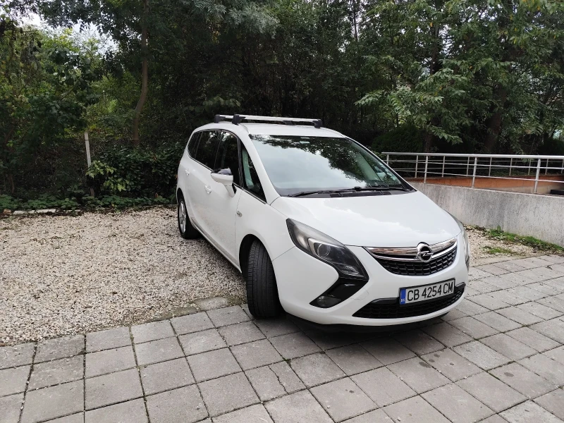 Opel Zafira 1.4 TURBO 7 места с фабрична газ, снимка 1 - Автомобили и джипове - 48120504