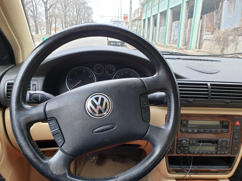 VW Passat, снимка 5 - Автомобили и джипове - 48781496