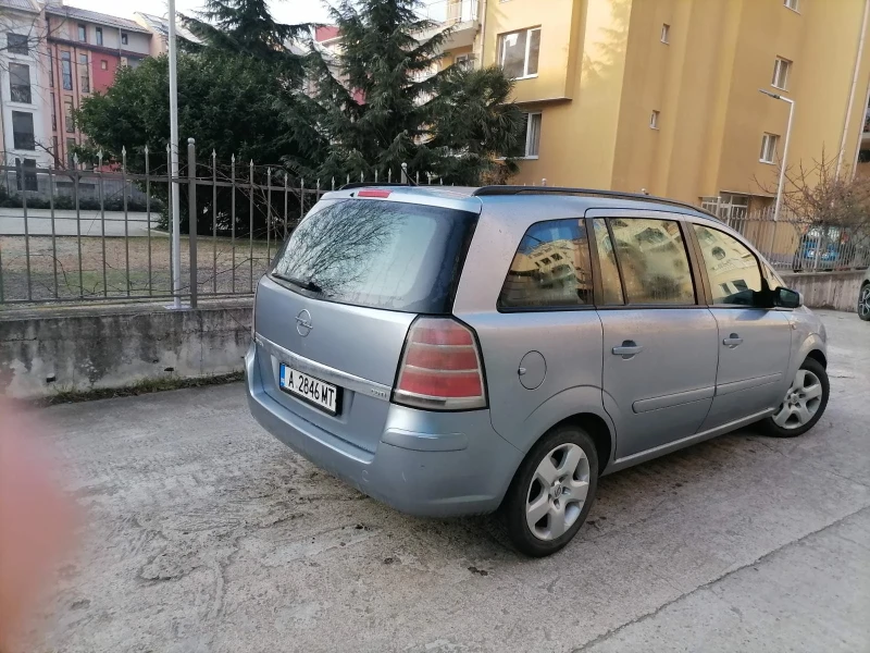 Opel Zafira, снимка 5 - Автомобили и джипове - 49280126