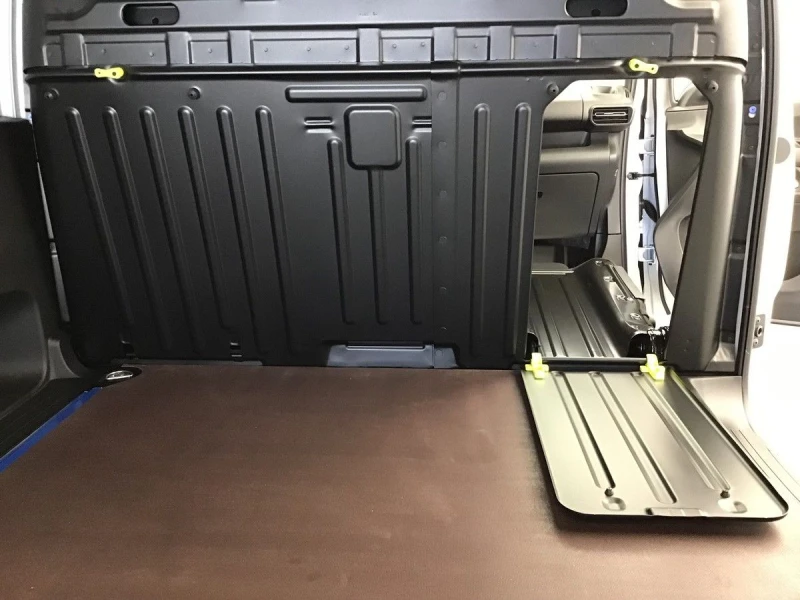 Opel Combo L1H1 AT/131HP/NAVI/CAM/110d, снимка 16 - Автомобили и джипове - 50989741