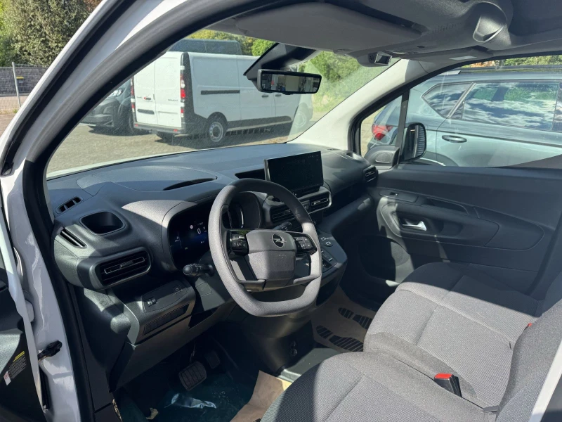 Opel Combo L1H1 AT/131HP/NAVI/CAM/110d, снимка 7 - Автомобили и джипове - 50989741