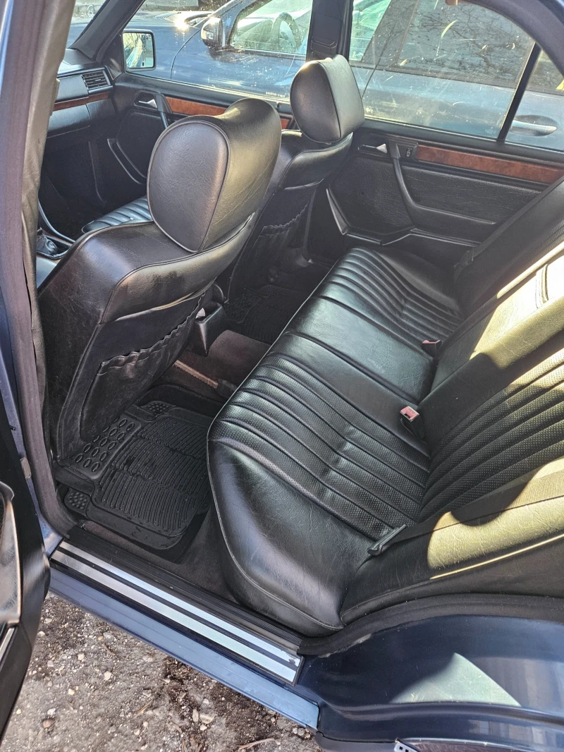 Mercedes-Benz 124, снимка 10 - Автомобили и джипове - 52301881