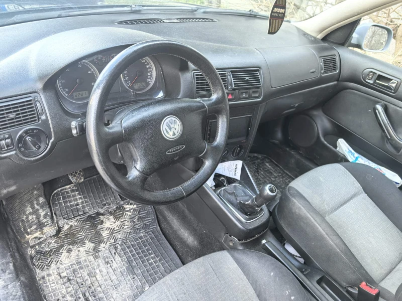 VW Golf 4x4, снимка 5 - Автомобили и джипове - 52999923