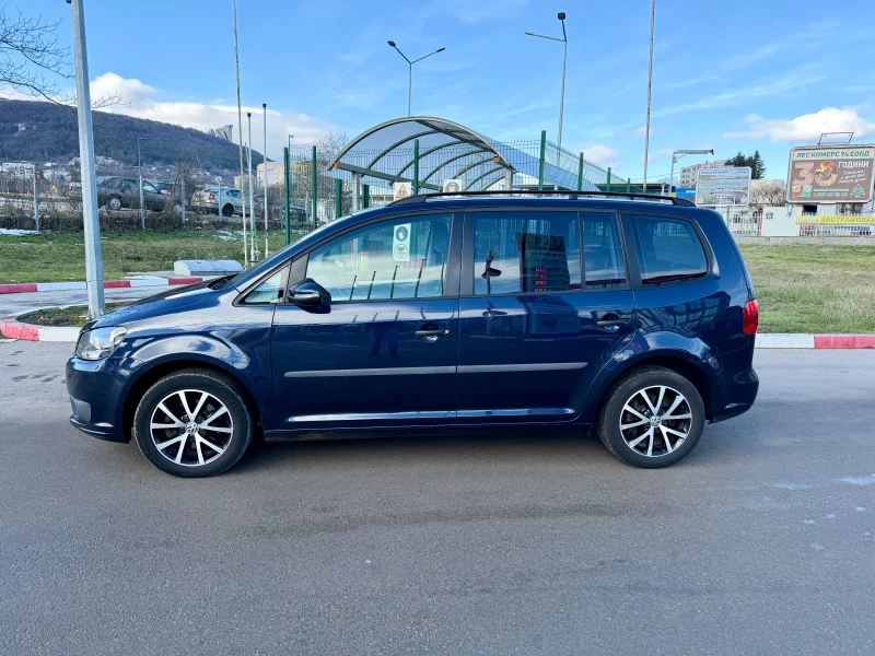 VW Touran 1.6-105k 6+ 1 TOP, снимка 2 - Автомобили и джипове - 53108374