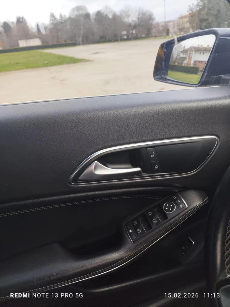 Mercedes-Benz CLA 220, снимка 10 - Автомобили и джипове - 53496386