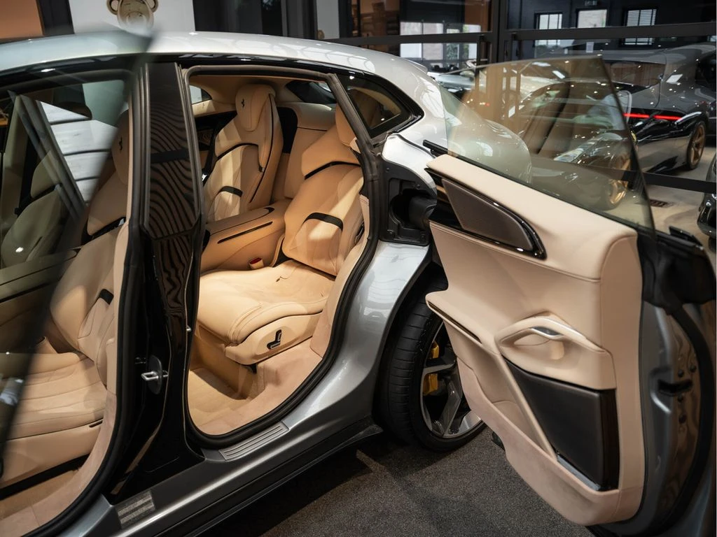 Ferrari Purosangue V12 Carbon Grigio Titanio | Mobile.bg   11