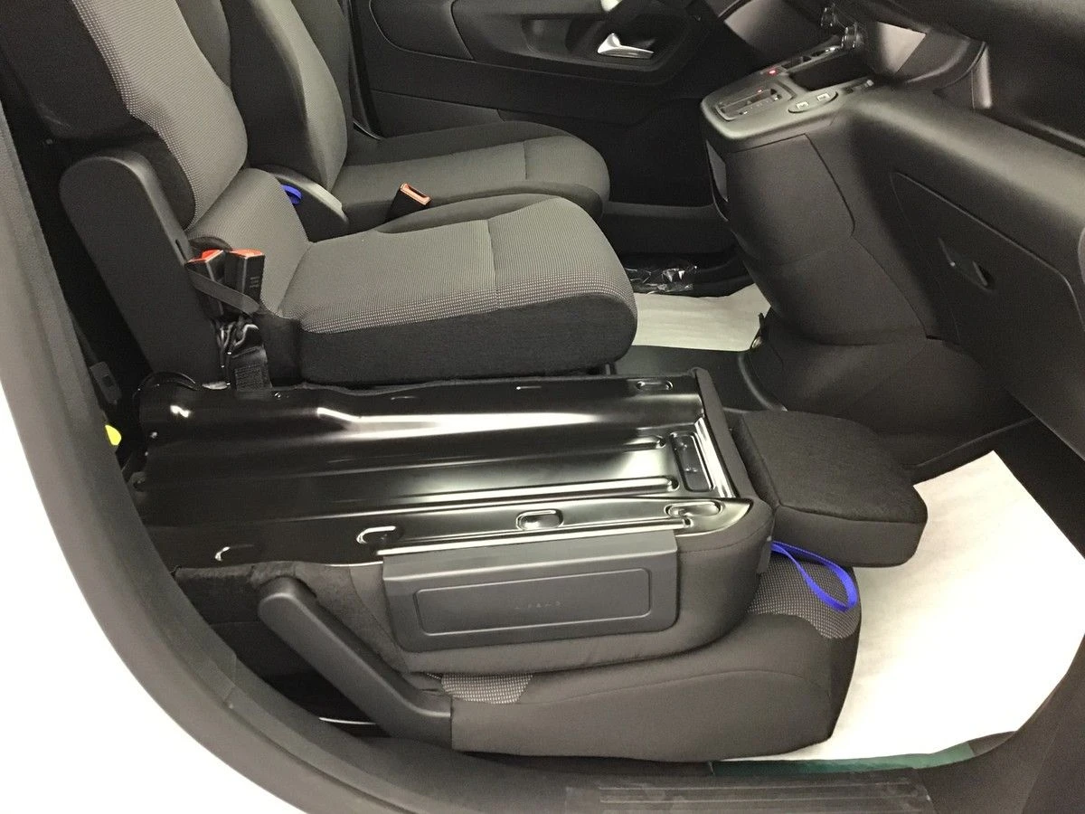 Opel Combo L1H1 AT/131HP/NAVI/CAM/110d - изображение 9