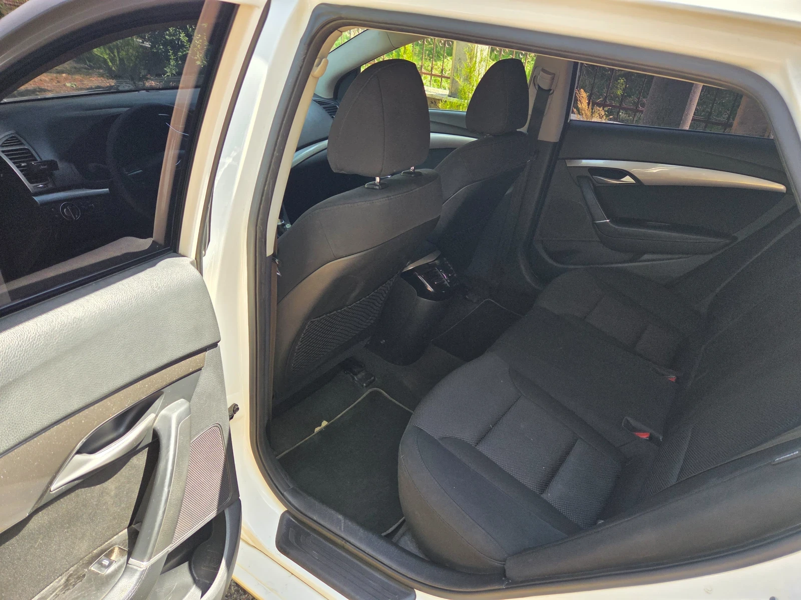 Hyundai I40  I40 1.6  | Mobile.bg   12