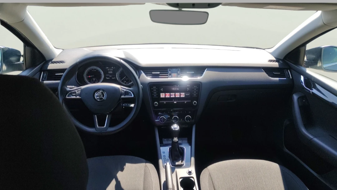 Skoda Octavia 1.6 - изображение 9