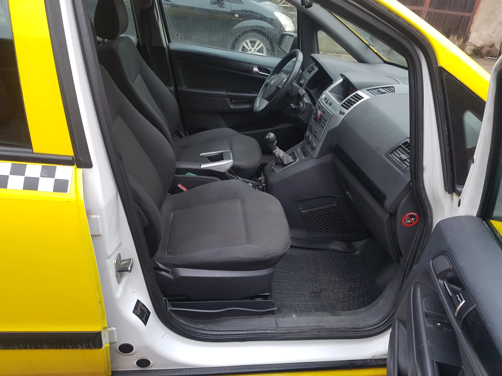 Opel Zafira 1.6i GAZ - изображение 8