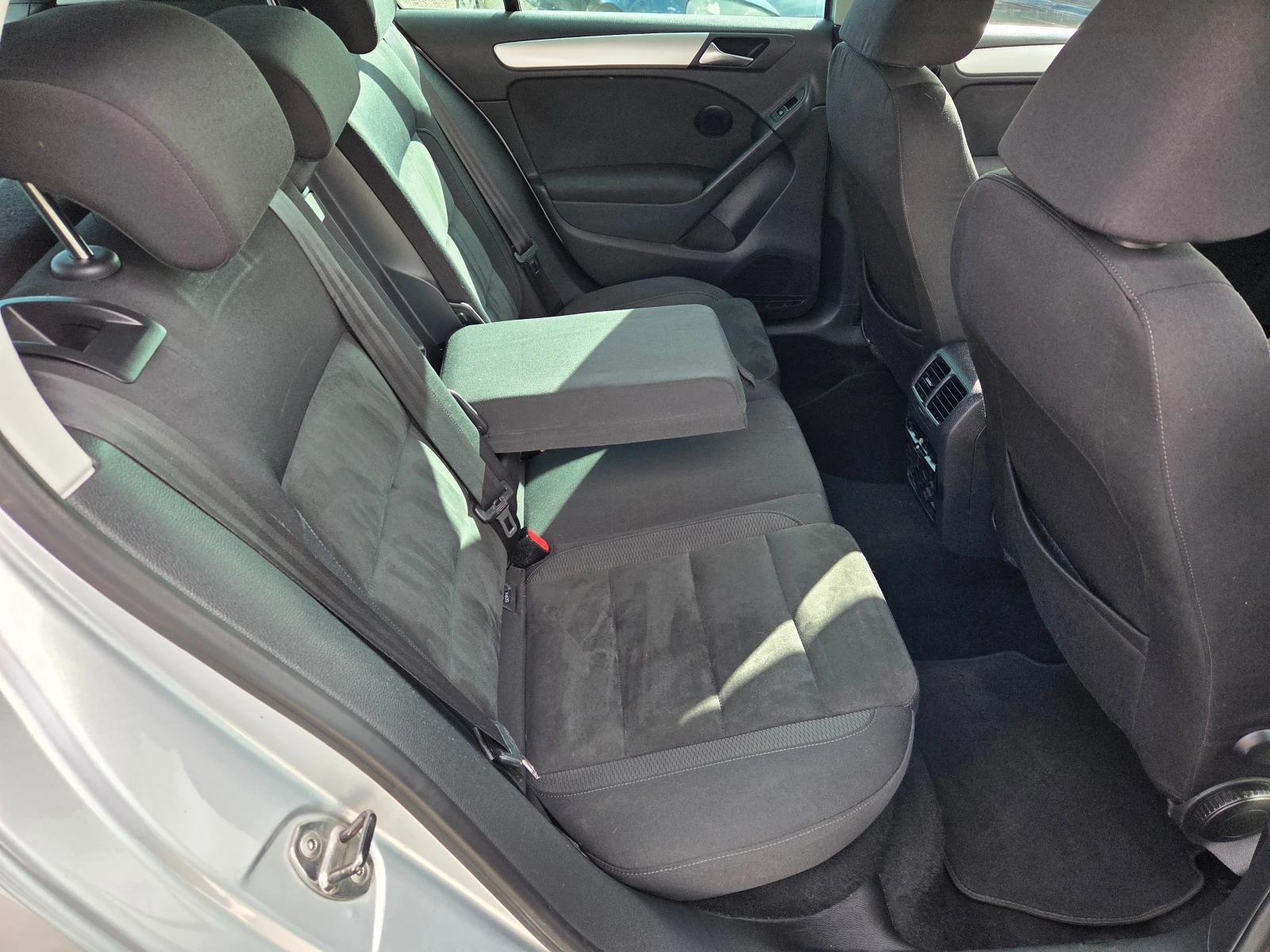 VW Golf 2.0TDI/High-Line | Mobile.bg � ����������� 11