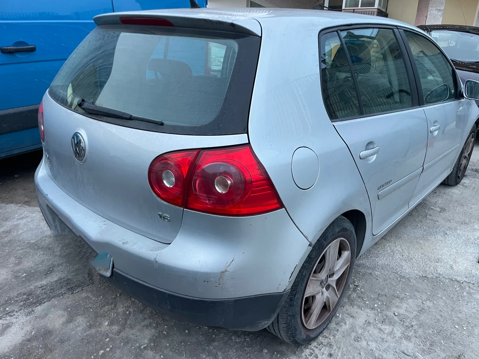VW Golf 1.6 5P Comfortline (75 kW) БЕНЗИН + ГАЗ, снимка 5 - Автомобили и джипове - 53834852