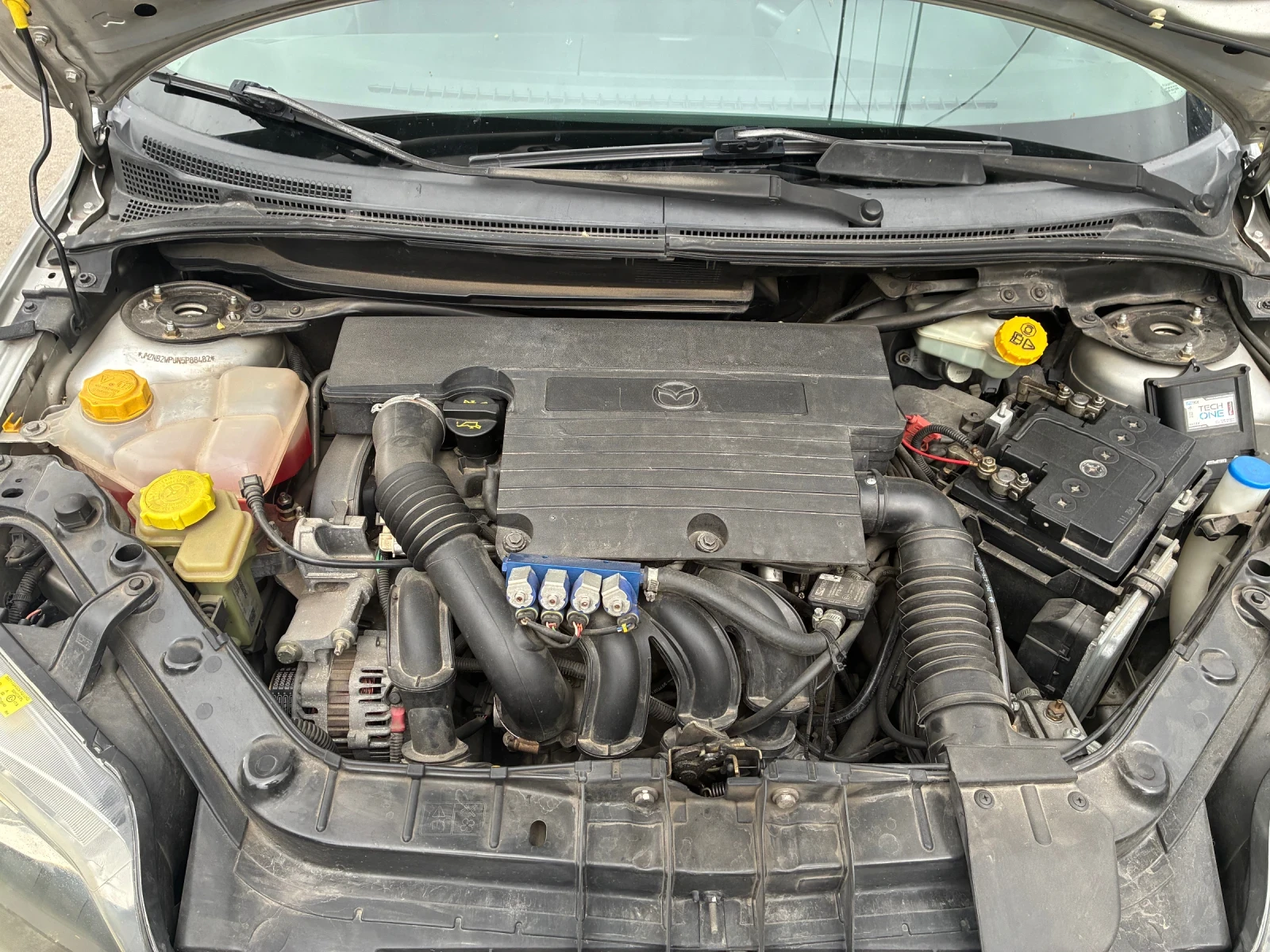 Mazda 2 1250 куб.см. 75к.с. 2005г., снимка 5 - Автомобили и джипове - 54601735
