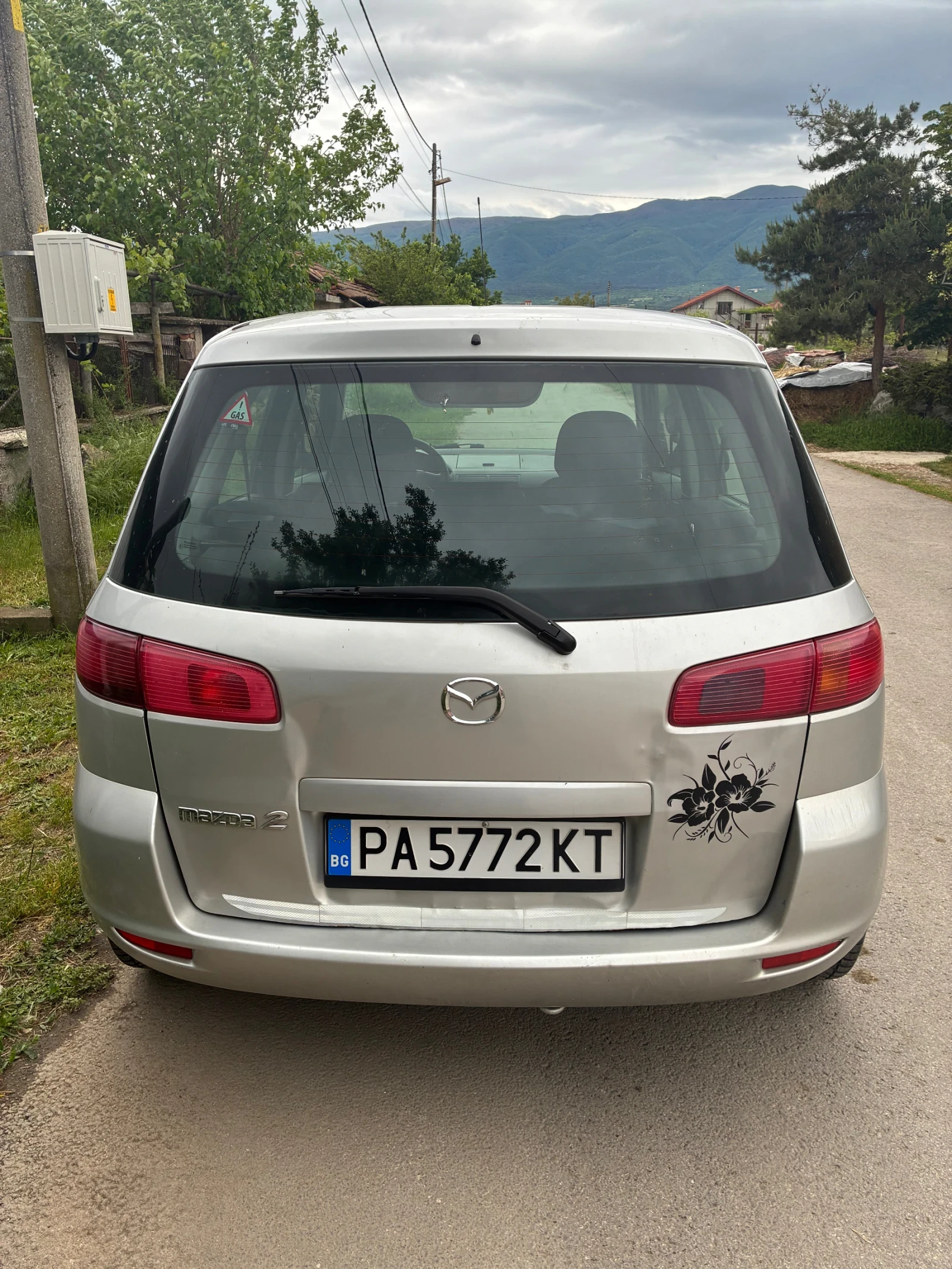 Mazda 2 1250 куб.см. 75к.с. 2005г., снимка 2 - Автомобили и джипове - 54601735