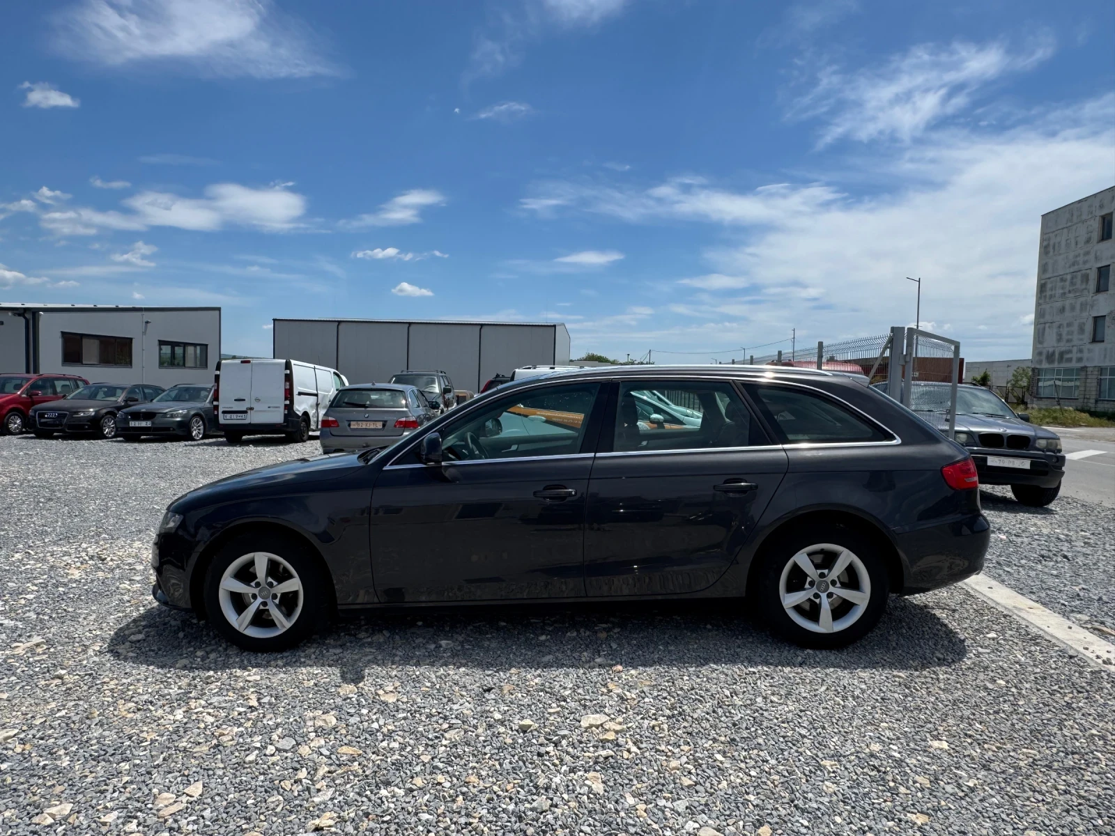 Audi A4 2.0TDI KLIMATIK, снимка 8 - Автомобили и джипове - 54726368