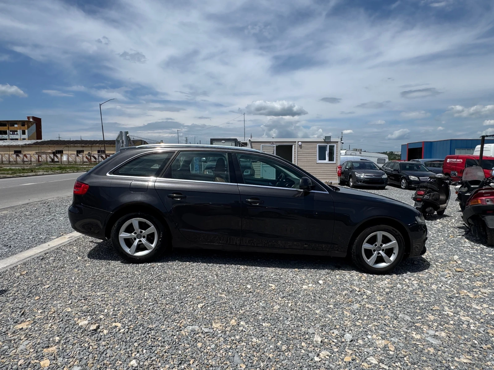 Audi A4 2.0TDI KLIMATIK, снимка 4 - Автомобили и джипове - 54726368