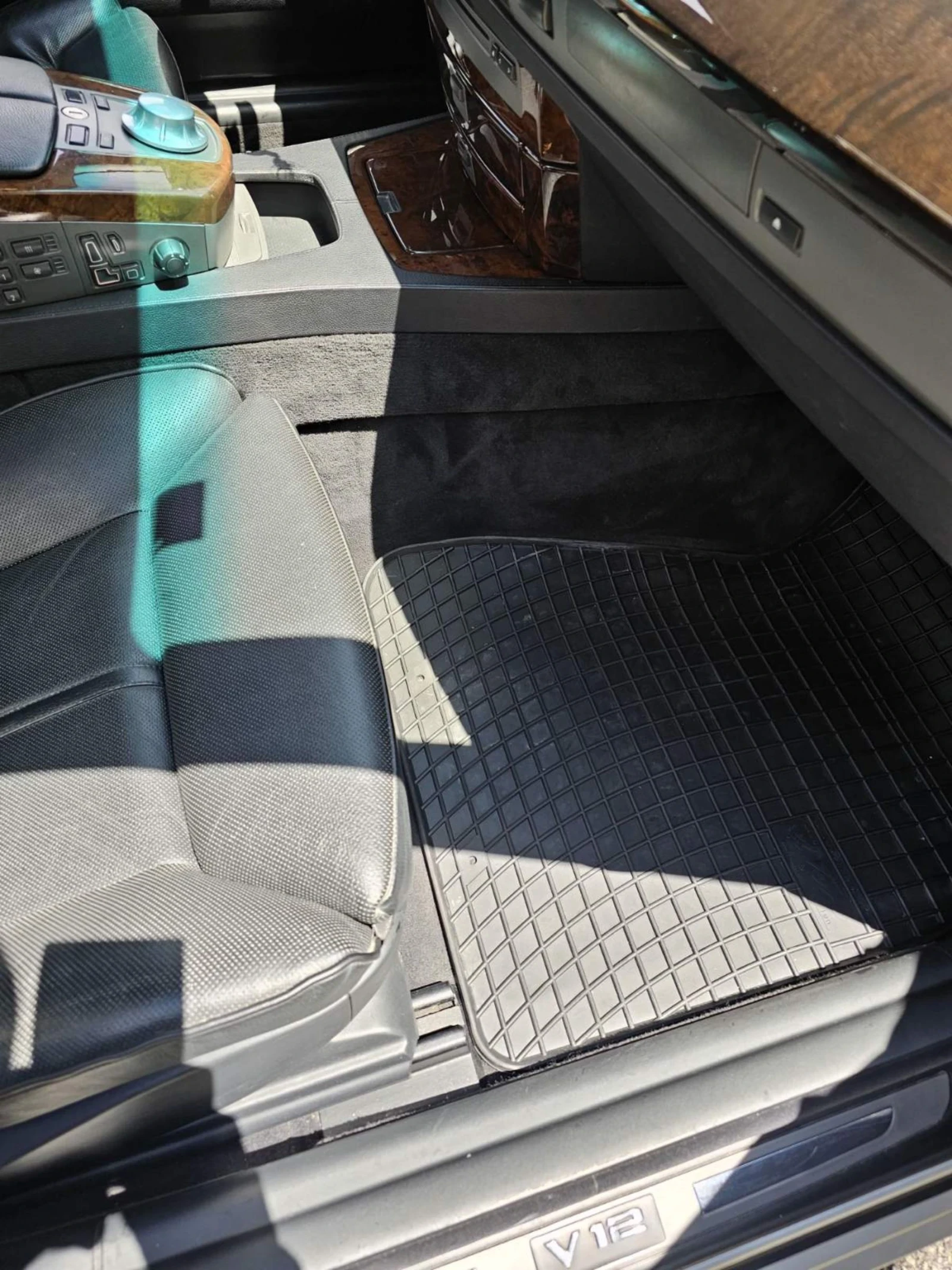 BMW 760 V12, снимка 9 - Автомобили и джипове - 54882116
