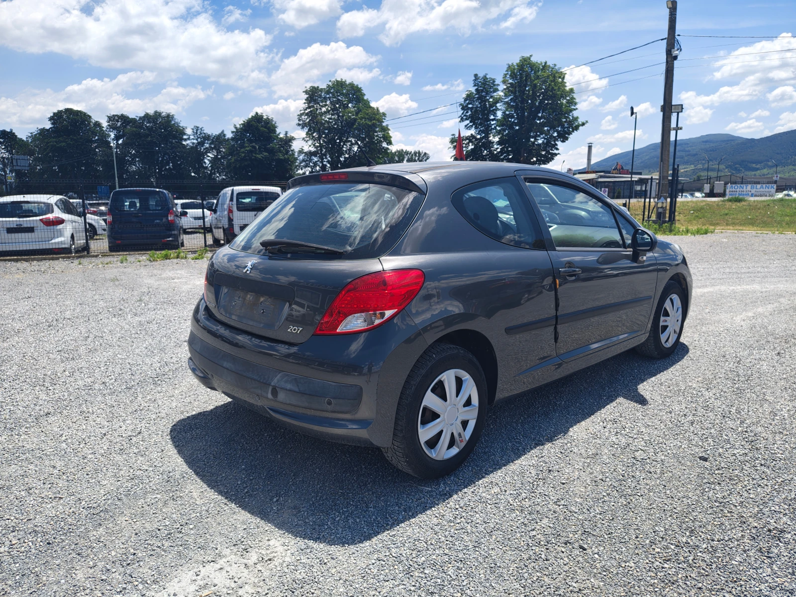 Peugeot 207 1.4 HDI, снимка 7 - Автомобили и джипове - 54978853