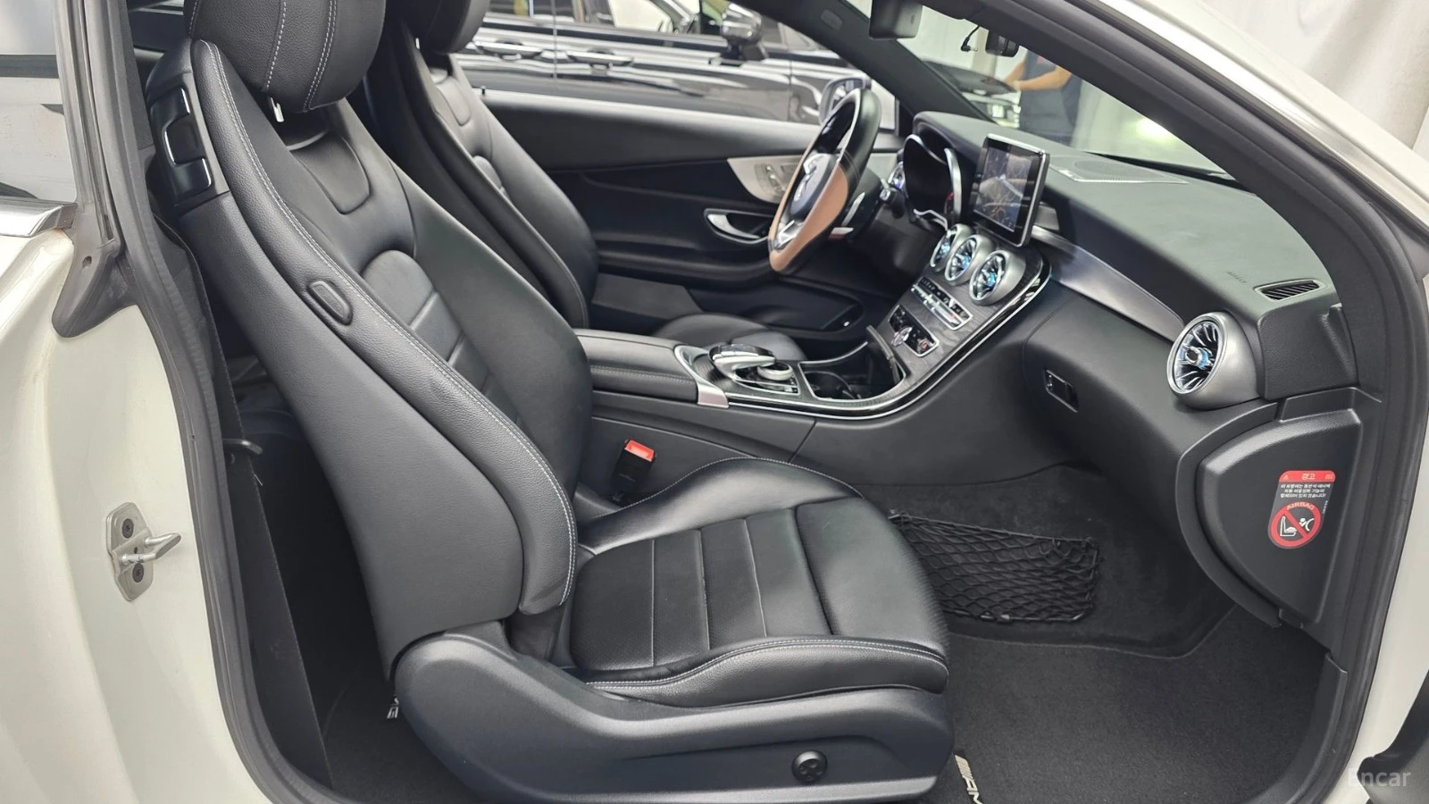 Mercedes-Benz C 200 AMG* COUPE* ПОДГРЕВ* ПАНО, снимка 10 - Автомобили и джипове - 55614624