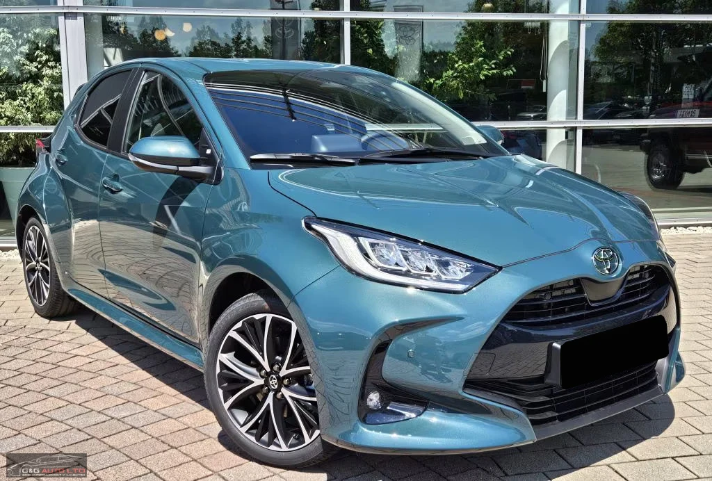 Toyota Yaris НОВ/HEV/116HP/TEAM-PLAYER/CAM/ACC/CPLAY/KLESS/652q