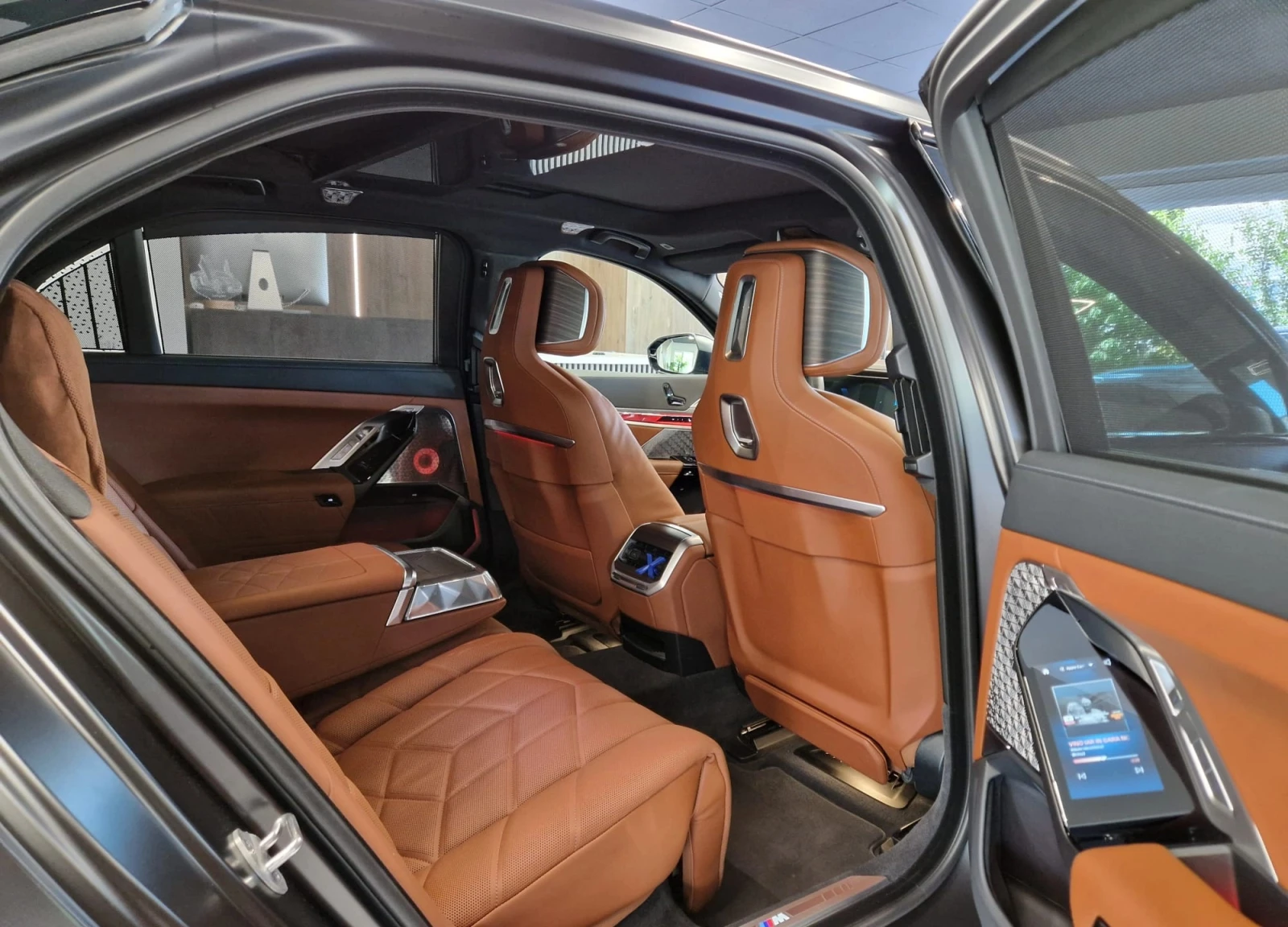 BMW 740 d Mild Hybrid xDrive M-Sport Paket, снимка 12 - Автомобили и джипове - 55985883