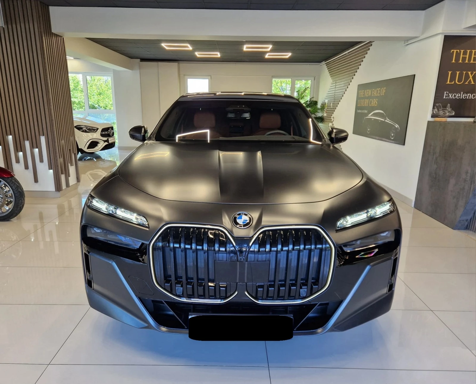 BMW 740 d Mild Hybrid xDrive M-Sport Paket, снимка 2 - Автомобили и джипове - 55985883