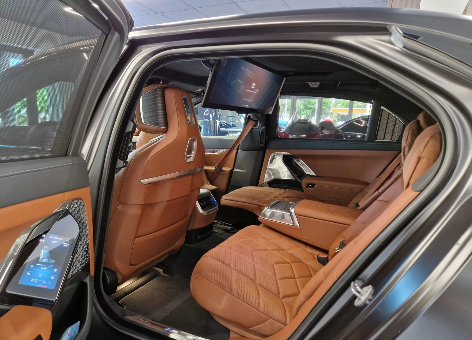 BMW 740 d Mild Hybrid xDrive M-Sport Paket, снимка 14 - Автомобили и джипове - 55985883